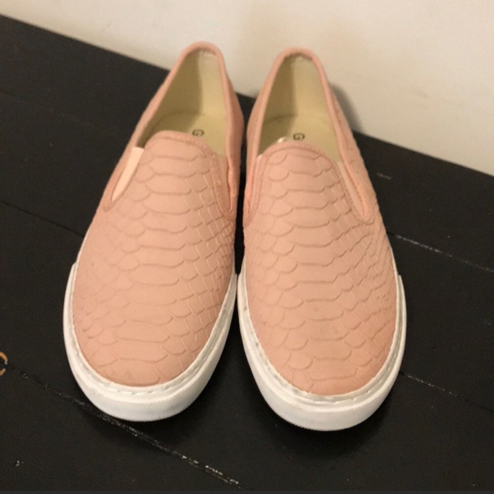 Pink slide/loafers shoes